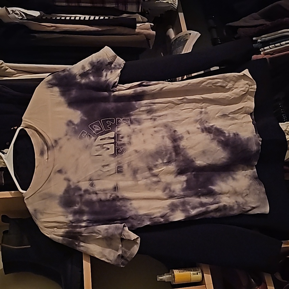 Tie dye, RVCA tee - Picture 2 of 4